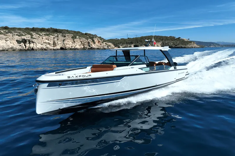 Slide: The Image of Saxdor 320 GTO 2026 - 40