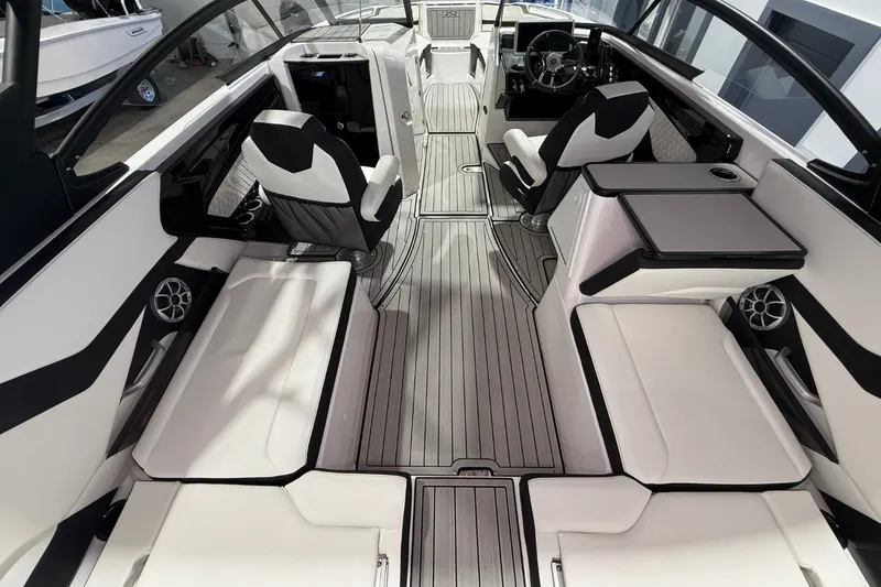 Slide: The Image of Yamaha 252S 2026 - 10