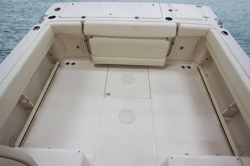 Slide: The Image of Grady-White Gulfstream 232 2023 - 11