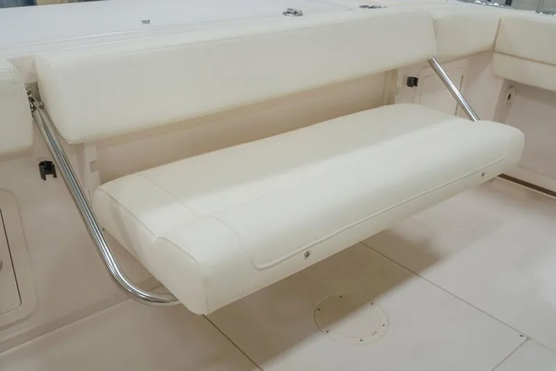 Slide: The Image of Grady-White Gulfstream 232 2023 - 13