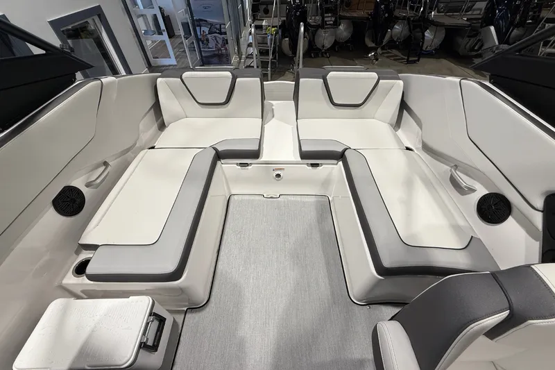 Slide: The Image of Yamaha AR250 2026 - 10