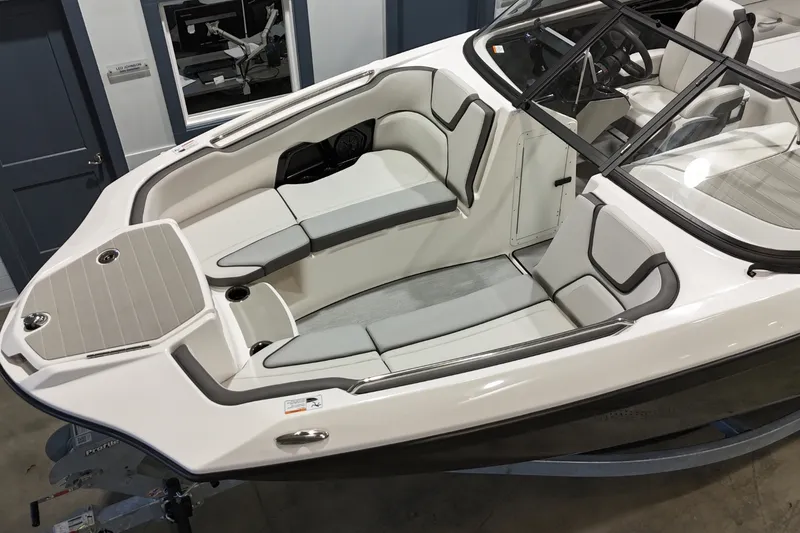 Slide: The Image of Yamaha AR250 2026 - 23