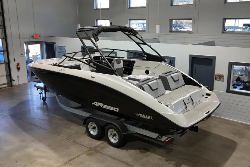 Slide: The Image of Yamaha AR250 2026 - 5