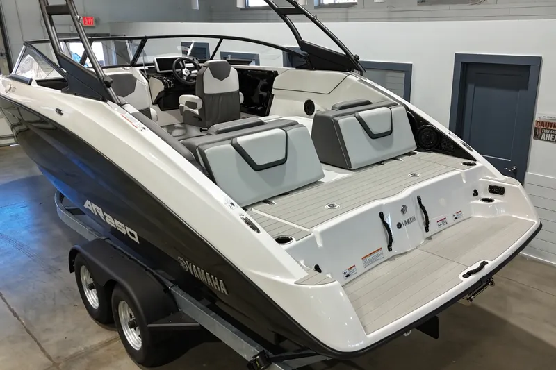 Slide: The Image of Yamaha AR250 2026 - 6