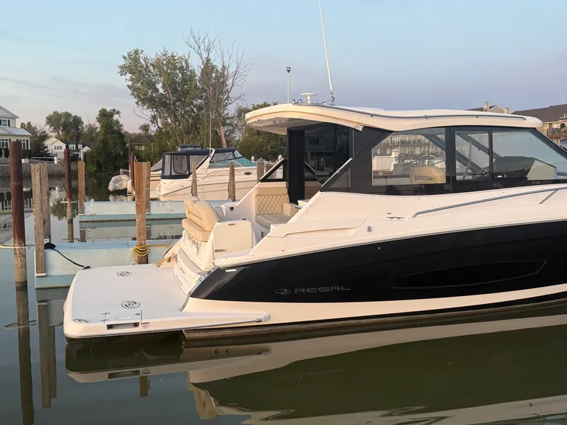 Slide: The Image of Regal 36 Grande Coupe 2022 - 1