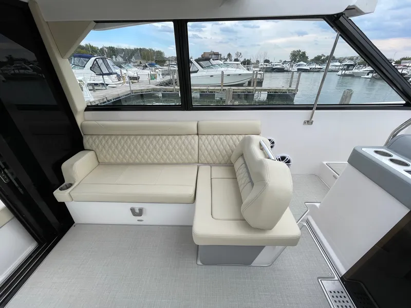 Slide: The Image of Regal 36 Grande Coupe 2022 - 15