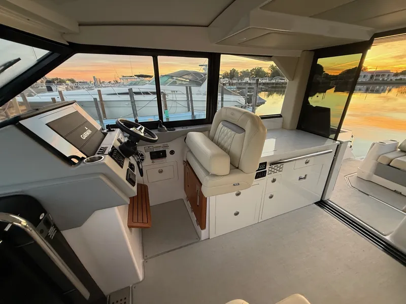 Slide: The Image of Regal 36 Grande Coupe 2022 - 6