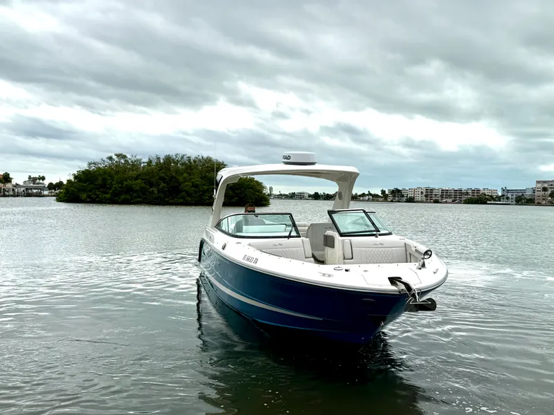 Slide: The Image of Sea Ray SLX 310 OB 2021 - 20