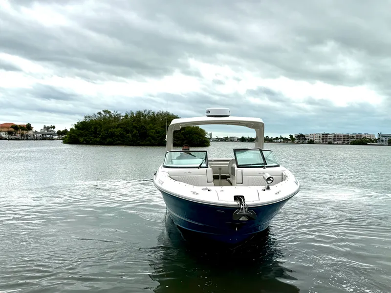 Slide: The Image of Sea Ray SLX 310 OB 2021 - 21