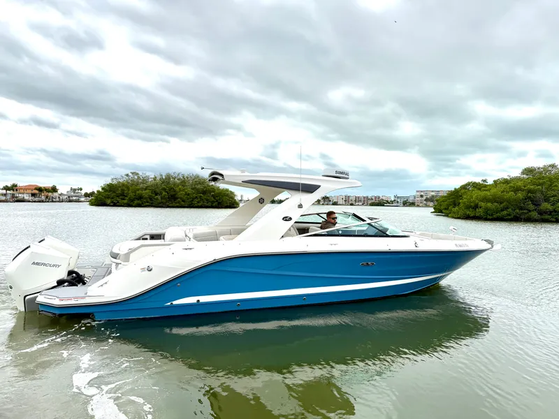 Slide: The Image of Sea Ray SLX 310 OB 2021 - 3