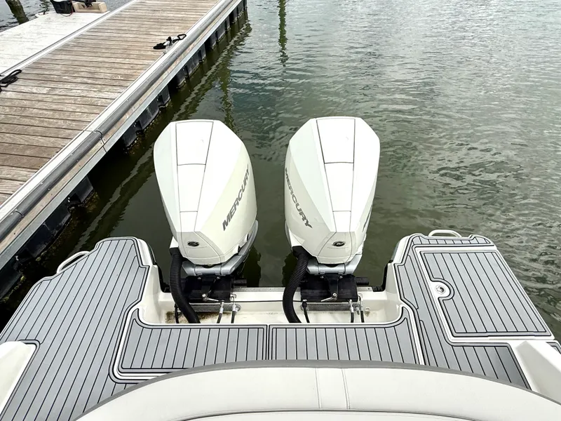 Slide: The Image of Sea Ray SLX 310 OB 2021 - 49