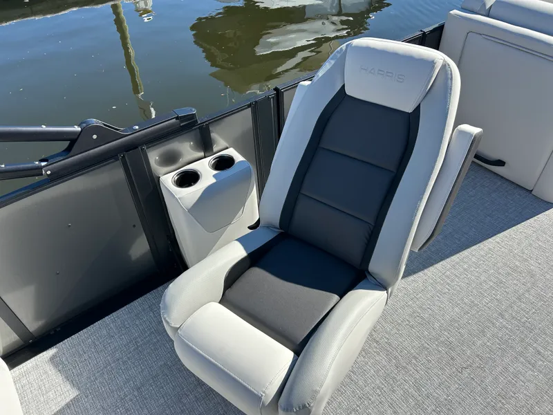 Slide: The Image of Harris Cruiser 250 2026 - 14