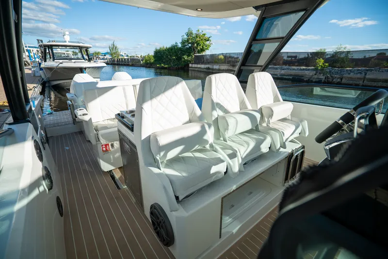 Slide: The Image of Saxdor 320 GTO 2026 - 13