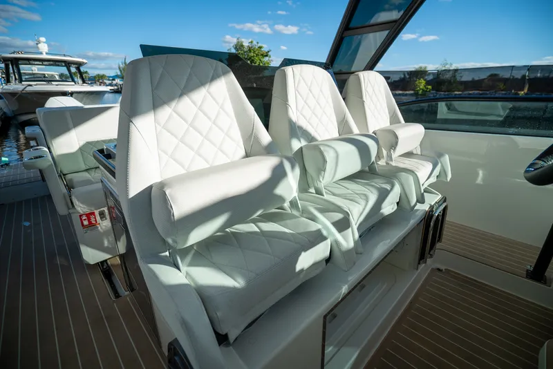 Slide: The Image of Saxdor 320 GTO 2026 - 14