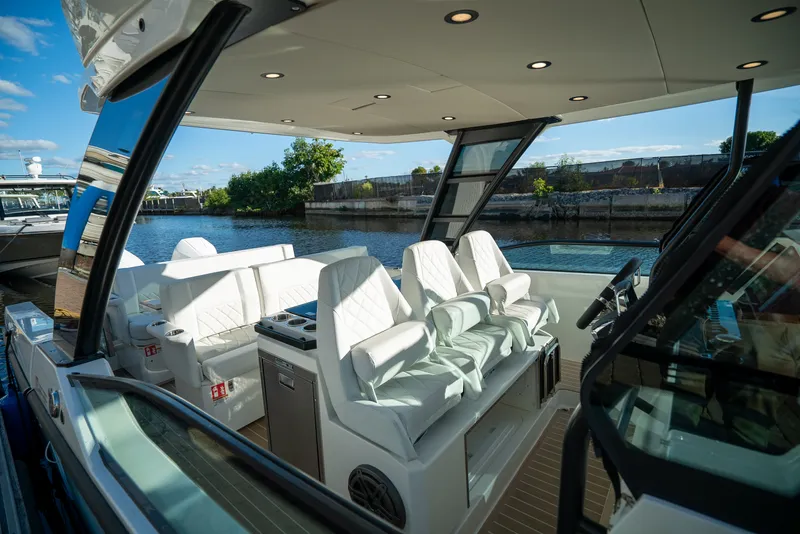 Slide: The Image of Saxdor 320 GTO 2026 - 17