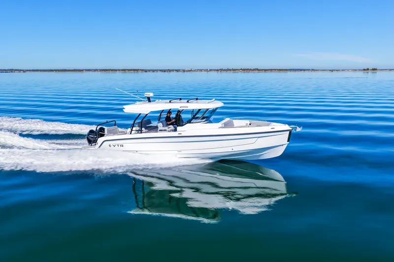 Slide: The Image of Cruisers 38 VTR 2026 - 32