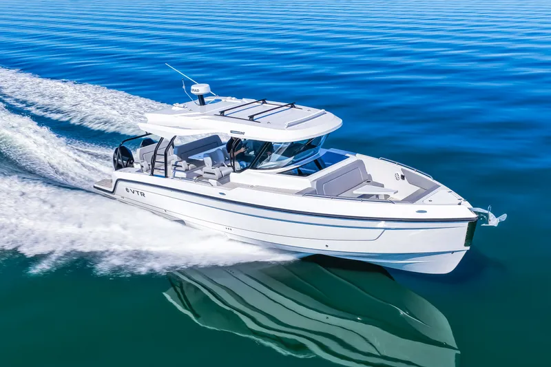 Slide: The Image of Cruisers 38 VTR 2026 - 34