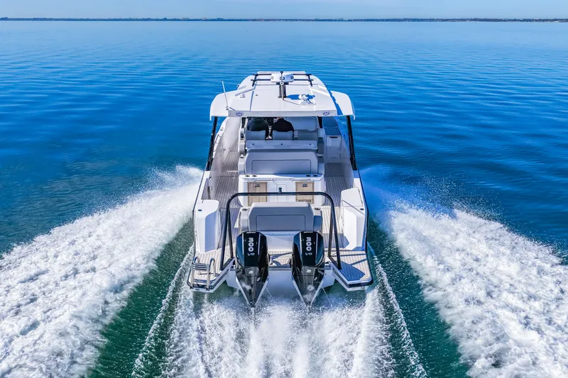 Slide: The Image of Cruisers 38 VTR 2026 - 41