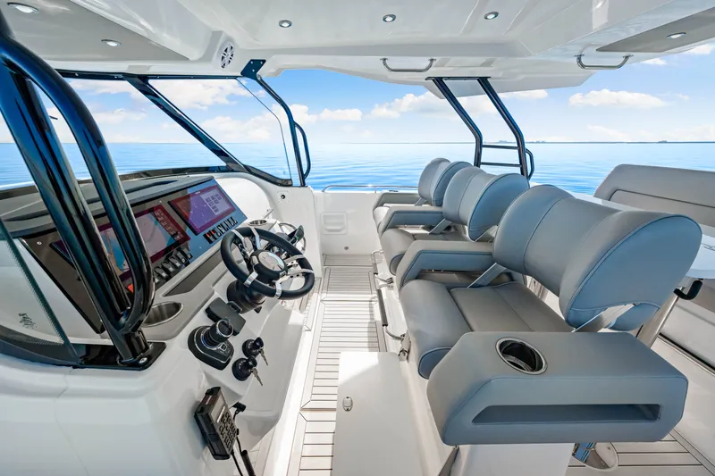 Slide: The Image of Cruisers 38 VTR 2026 - 62