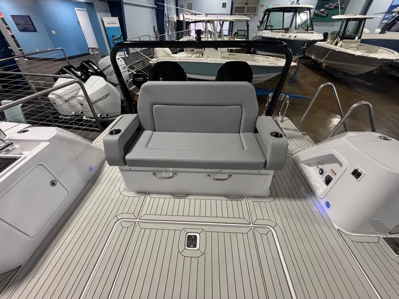 Slide: The Image of Cruisers Yachts 38 VTR 2026 - 14