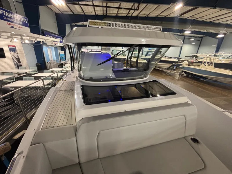 Slide: The Image of Cruisers Yachts 38 VTR 2026 - 27