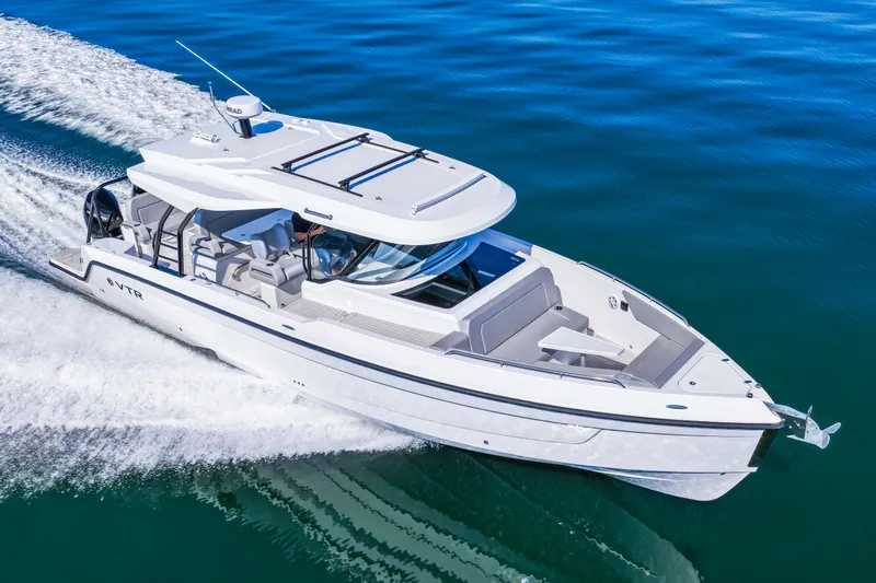 Slide: The Image of Cruisers Yachts 38 VTR 2026 - 43