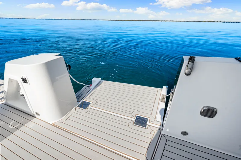 Slide: The Image of Cruisers Yachts 38 VTR 2026 - 51