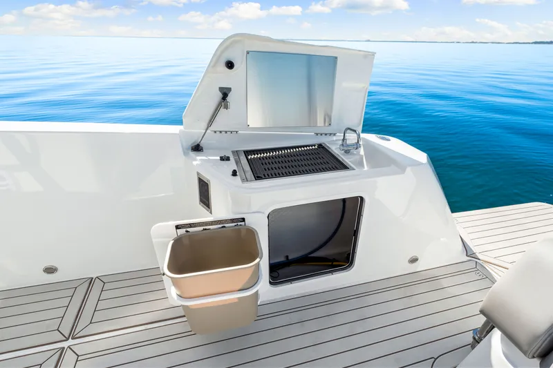 Slide: The Image of Cruisers Yachts 38 VTR 2026 - 52