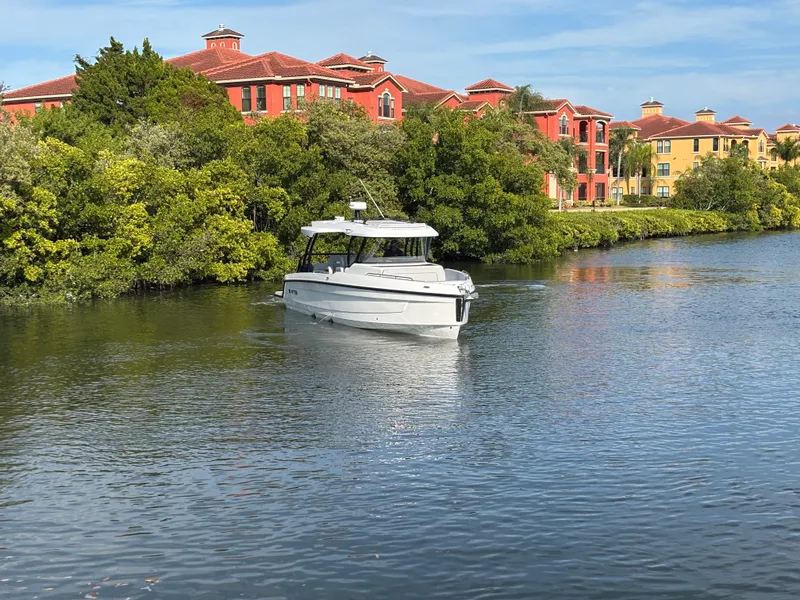 Slide: The Image of Cruisers Yachts 38 VTR 2026 - 6