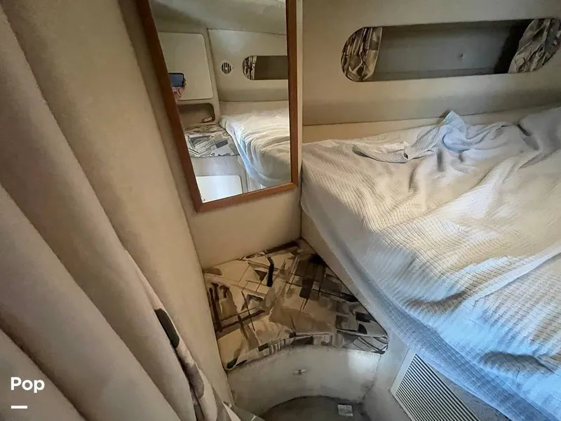 Slide: The Image of V Berth - 13390095