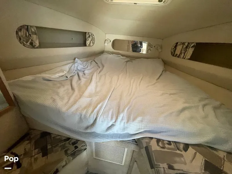 Slide: The Image of V Berth - 13390098