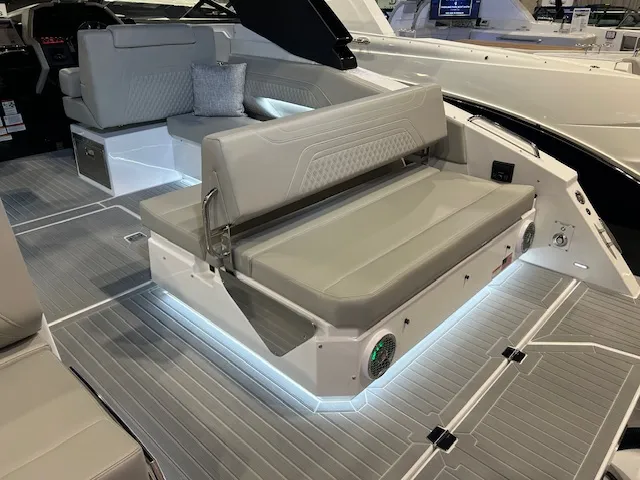 Slide: The Image of Cruisers 34 GLS Outboard 2026 - 12