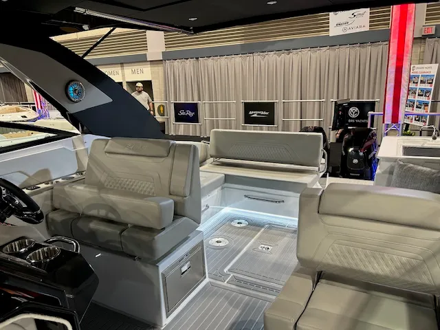 Slide: The Image of Cruisers 34 GLS Outboard 2026 - 55