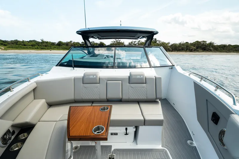 Slide: The Image of Cruisers Yachts 34 GLS Outboard 2026 - 108