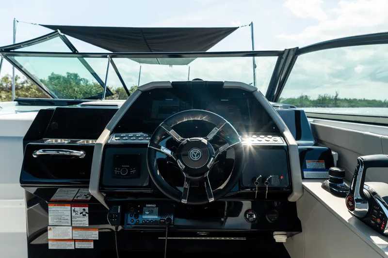 Slide: The Image of Cruisers Yachts 34 GLS Outboard 2026 - 114