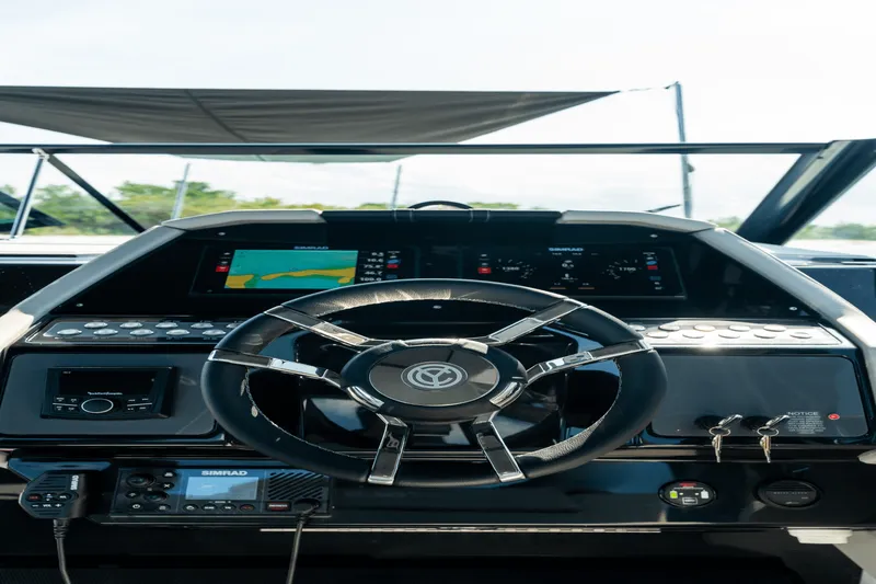 Slide: The Image of Cruisers Yachts 34 GLS Outboard 2026 - 123