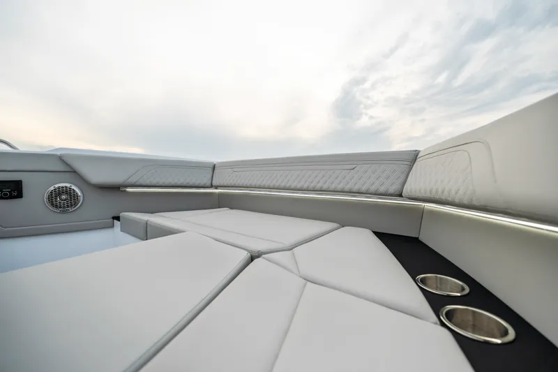 Slide: The Image of Cruisers Yachts 34 GLS Outboard 2026 - 128