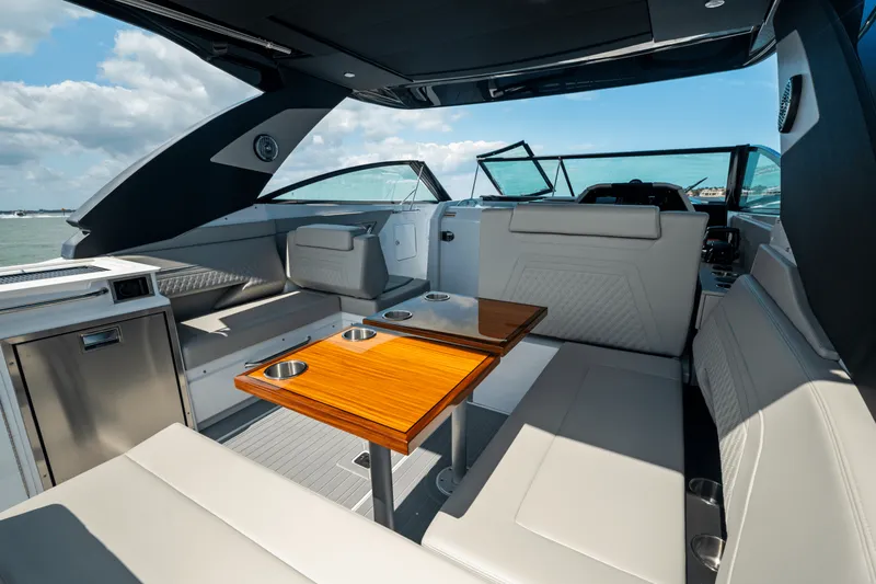 Slide: The Image of Cruisers Yachts 34 GLS Outboard 2026 - 143