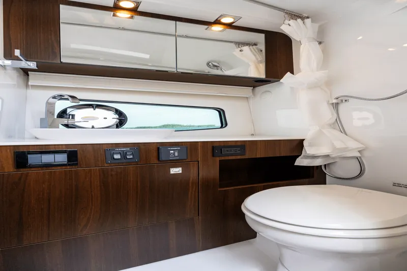 Slide: The Image of Cruisers Yachts 34 GLS Outboard 2026 - 159