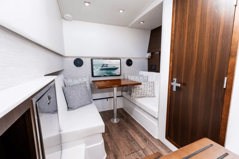 Slide: The Image of Cruisers Yachts 34 GLS Outboard 2026 - 168