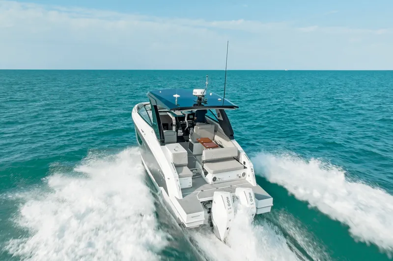 Slide: The Image of Cruisers Yachts 34 GLS Outboard 2026 - 30