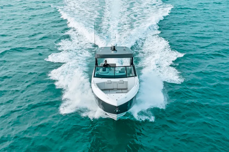 Slide: The Image of Cruisers Yachts 34 GLS Outboard 2026 - 53