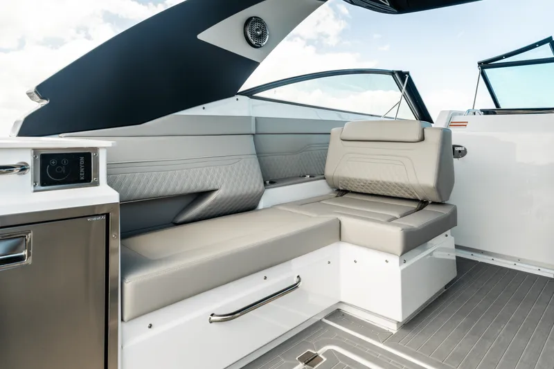 Slide: The Image of Cruisers Yachts 34 GLS Outboard 2026 - 89