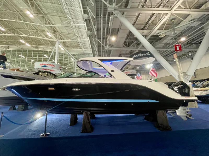 The Image of Sea Ray SLX 310 Outboard 2026 - 0