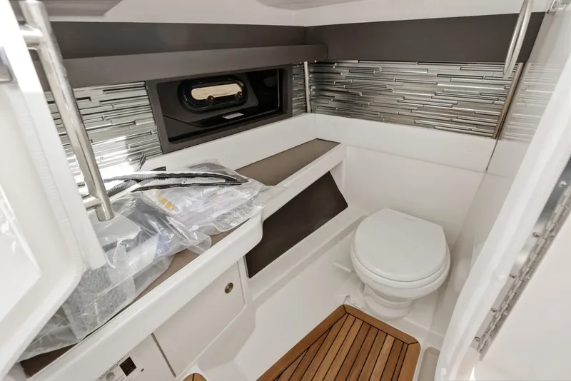 Slide: The Image of Sea Ray SLX 310 Outboard 2026 - 20