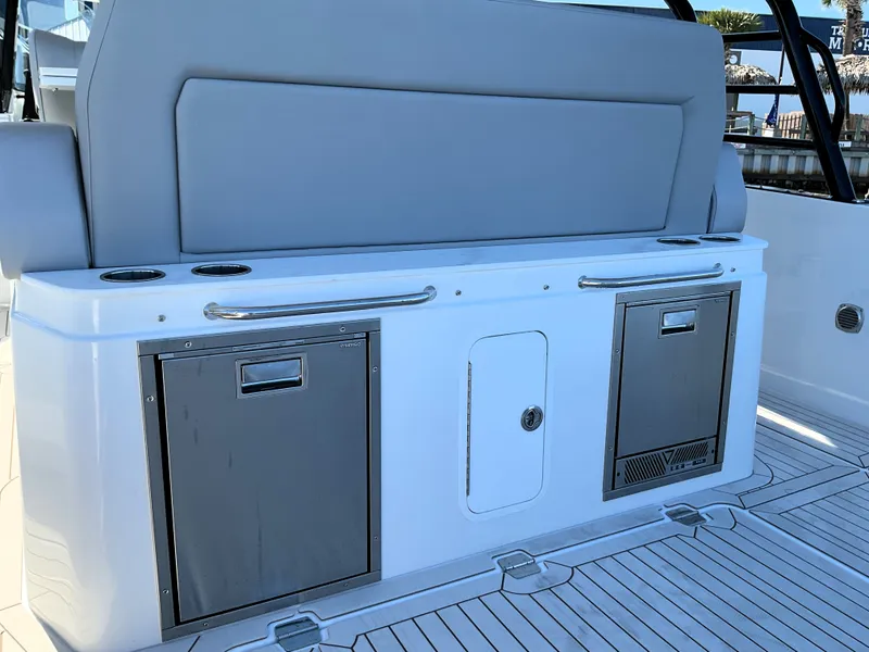 Slide: The Image of Cruisers 38 VTR 2026 - 20