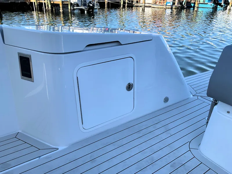 Slide: The Image of Cruisers 38 VTR 2026 - 23