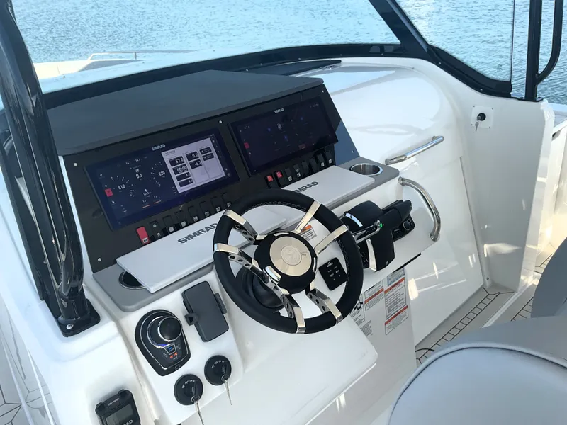 Slide: The Image of Cruisers 38 VTR 2026 - 34