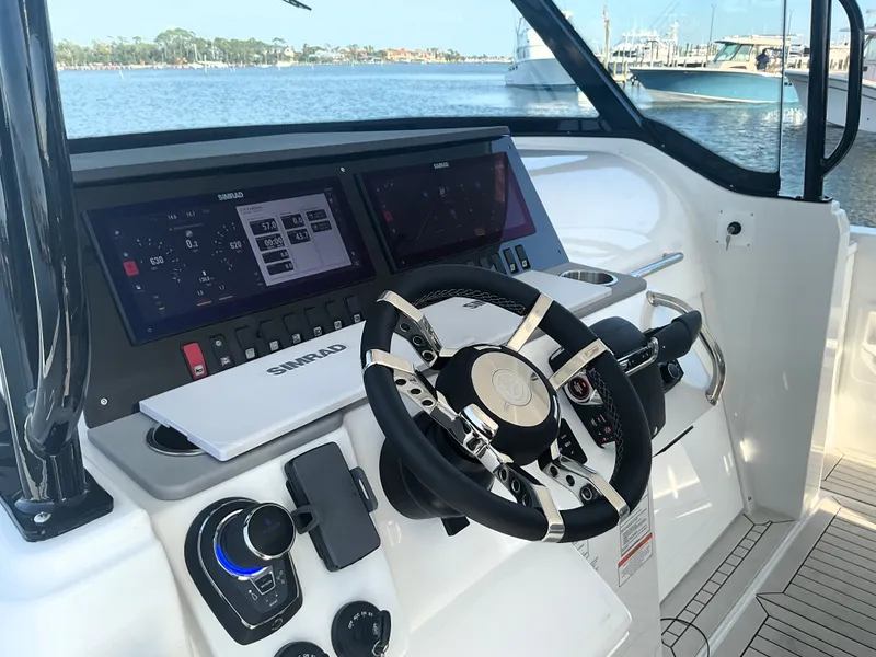 Slide: The Image of Cruisers Yachts 38 VTR 2026 - 33