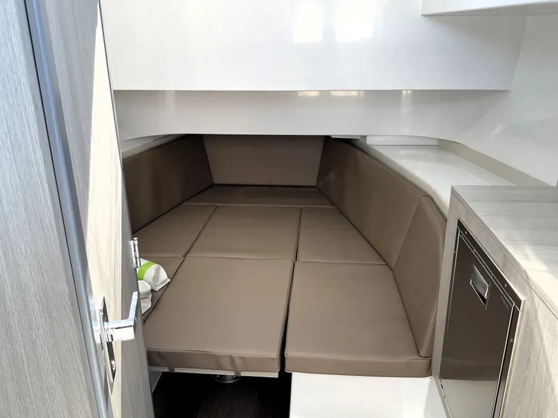 Slide: The Image of Cruisers Yachts 38 VTR 2026 - 39